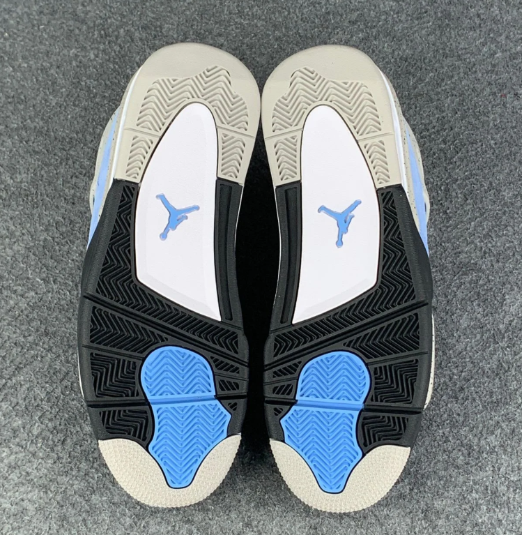 Air Jordan 4 Retro Light Blue Sneakers with Grey Speckled Trim